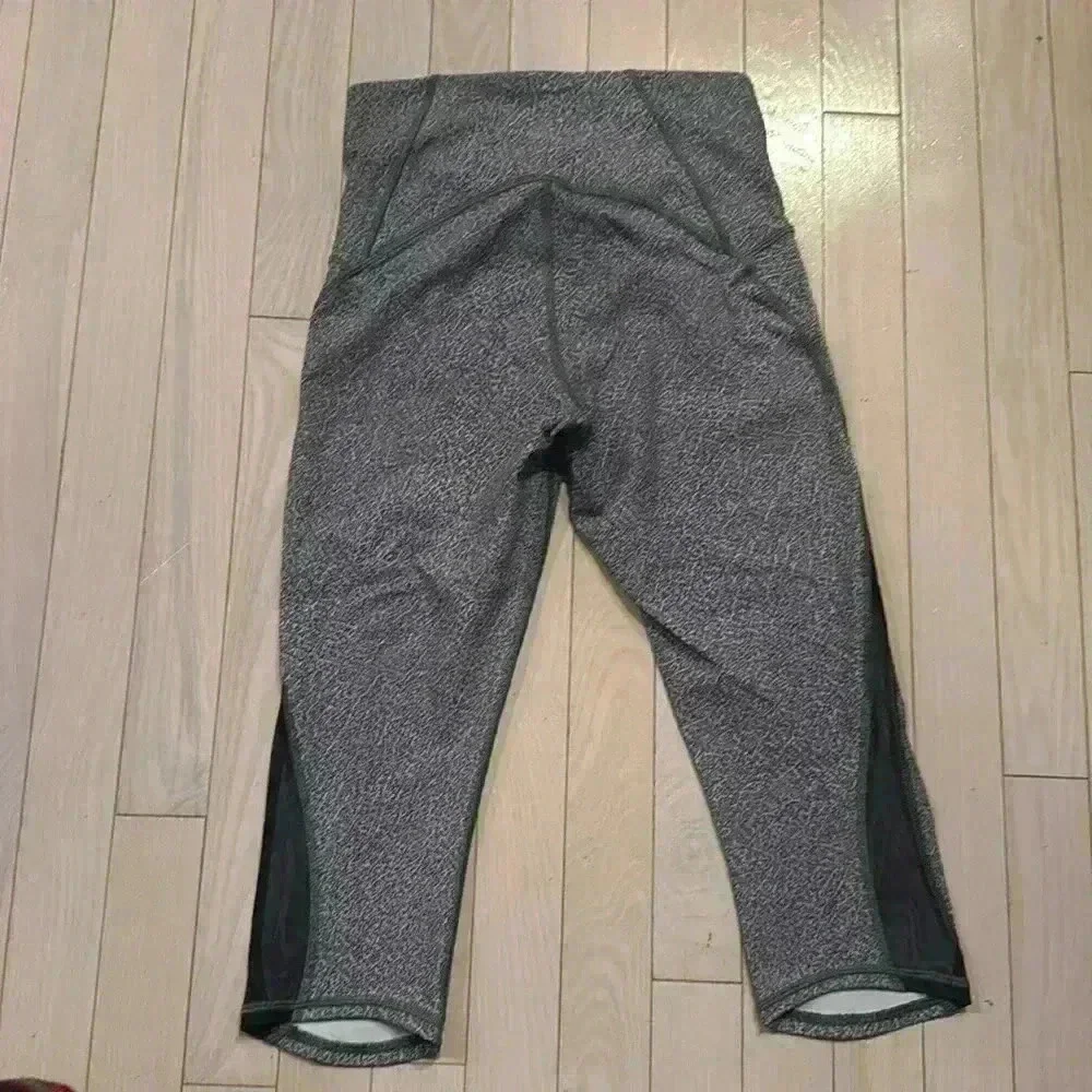 Lululemon capri leggings